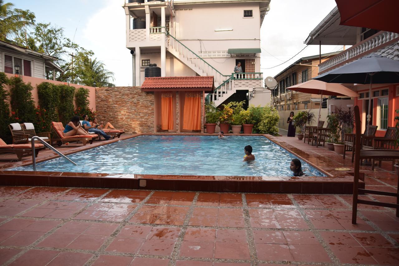 Windjammer International Cuisine & Comfort Inn Georgetown Ngoại thất bức ảnh
