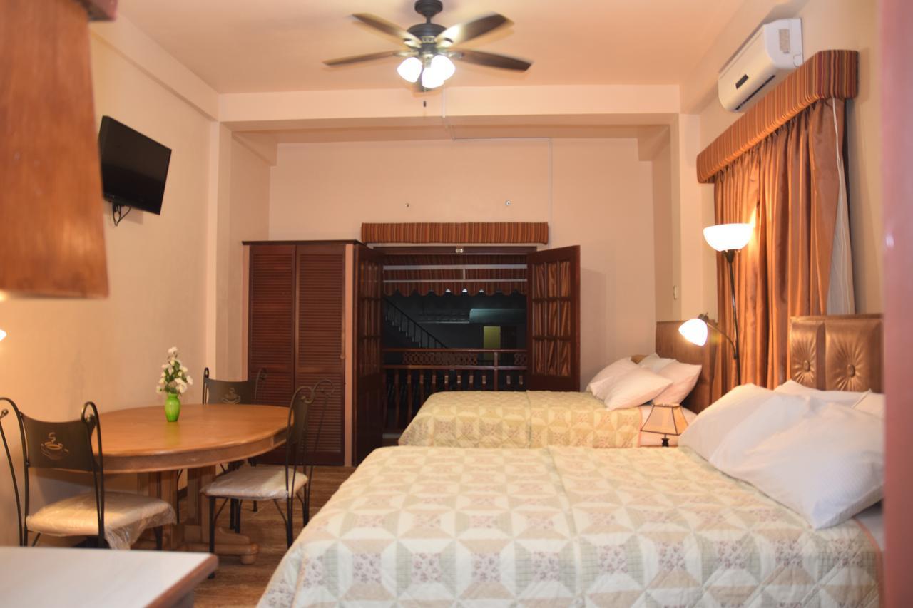 Windjammer International Cuisine & Comfort Inn Georgetown Ngoại thất bức ảnh