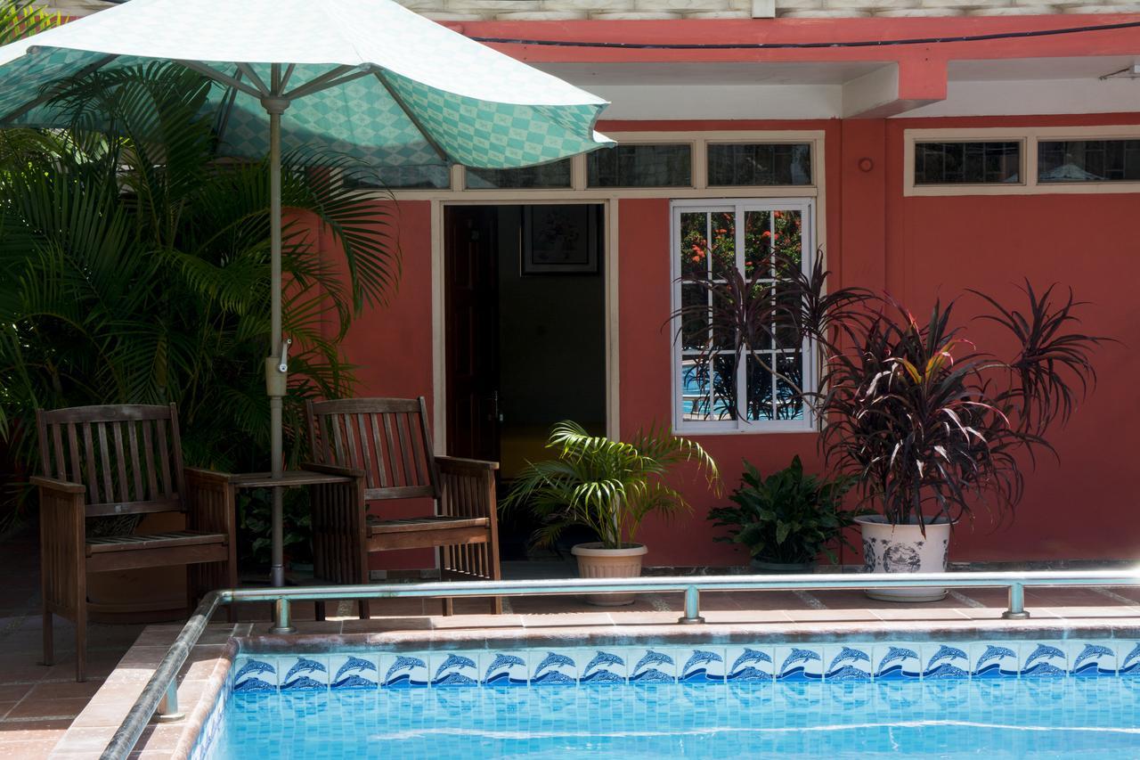 Windjammer International Cuisine & Comfort Inn Georgetown Ngoại thất bức ảnh