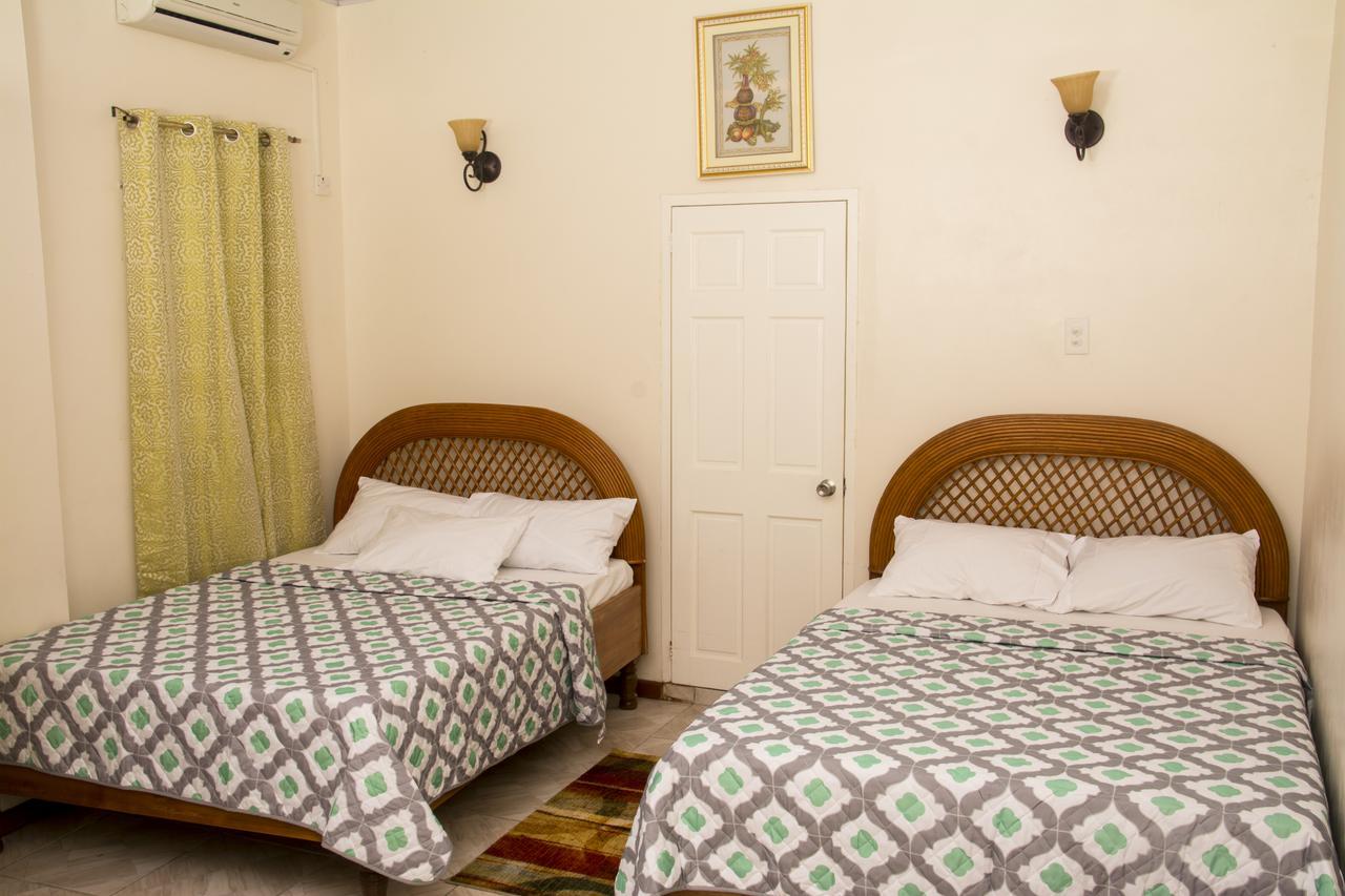 Windjammer International Cuisine & Comfort Inn Georgetown Ngoại thất bức ảnh